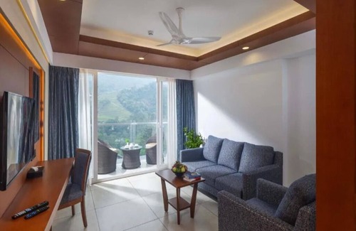 Devikolam Resort | The Grand Cliff Resort Munnar