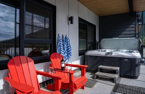 Revelstoke Apartment | The Grizzly Basin by Revelstoke Vacations