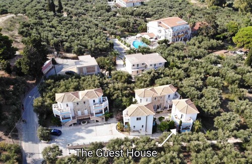 Agios Sostis Apartment | The Guest house