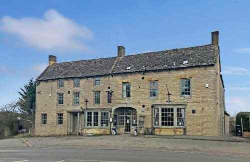 Halford Hotel | The Halford Bridge Inn