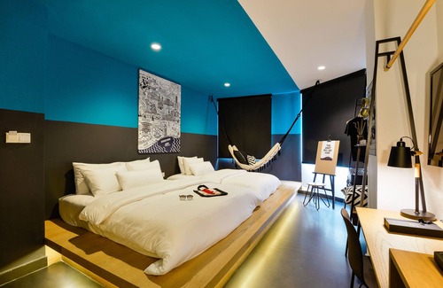 Nguyen Thai Binh Hotel | The Hammock Hotel Fine Arts Museum