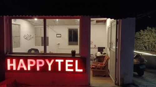The Mall Road Hostel | The HappyTel