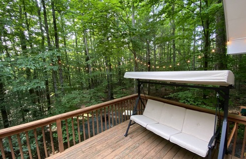 Lake Ariel Ski Chalet | The Hideout Chalet for family and friends
