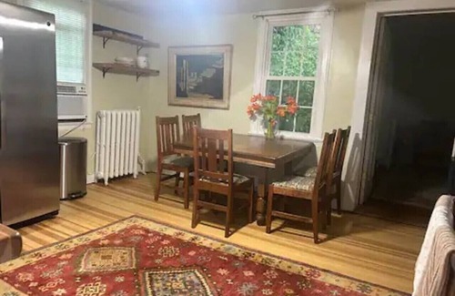 Avon Apartment | The Historic Hideaway