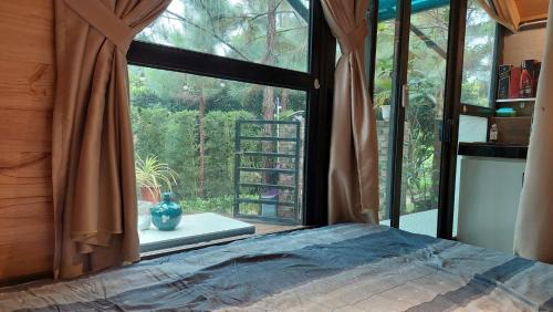Soc Son Hotel | The Honey House Sóc Sơn