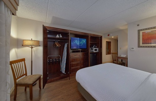 Pigeon Forge Hotel | The Inn On The River