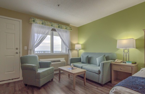 Ocean Isle Beach Hotel | The Islander Inn
