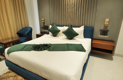 Zirakpur Hotel | THE KEMBERLY HOTEL