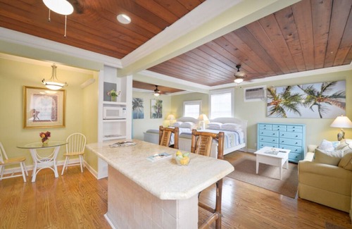 Stuart Hotel | THE KEY WEST SUITE AT OLD COLORADO INN