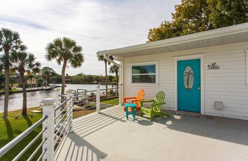 New Port Richey Estates House | The Keys Bungalow On The Cotee River