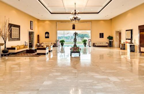 Khajuraho Hotel | The Lalit Temple View