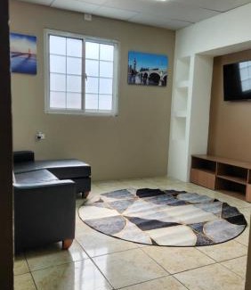 St. Helena Apartment | The Layover - 6 Mins from the Airport, Equipped for Long Stays