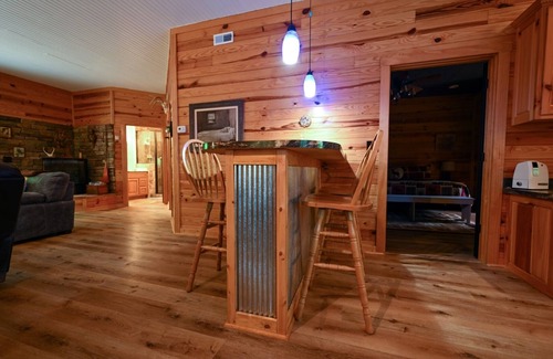 French Lick Cabin | The Lazy Lab Lodge