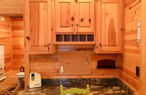 French Lick Cabin | The Lazy Lab Lodge