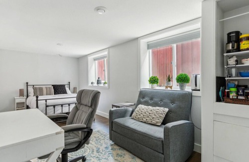 Harrison/Denny-Blaine Apartment | The Lily Suite: better than a hotel, free laundry