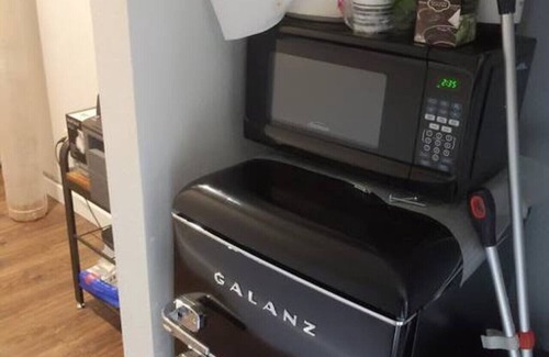 Harrison/Denny-Blaine Apartment | The Lily Suite: better than a hotel, free laundry