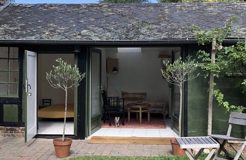 Ouville-la-Riviere House | The little cottage: between land and sea
