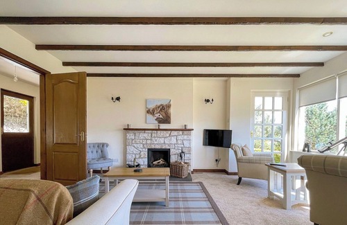 Lewiston Cottage | The location overlooking Loch Ness is truly outstanding.