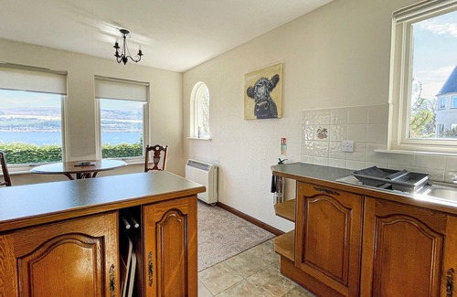 Lewiston Cottage | The location overlooking Loch Ness is truly outstanding.