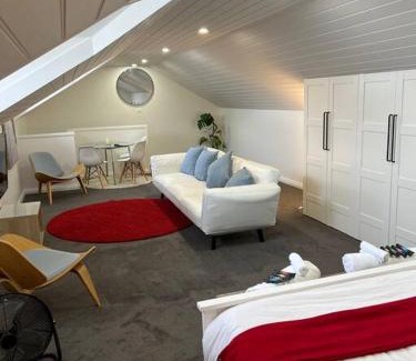 Geelong Apartment | The Loft on Swanston