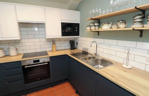 Ystradgynlais Cottage | THE LOFT, pet friendly in Ystradgynlais