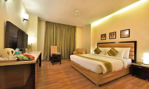 Mahipalpur Hotel | The Lohmod Airport - a Luxury Hotel on Main Highway NH-8, Adjacent to Aerocity, Delhi Airport