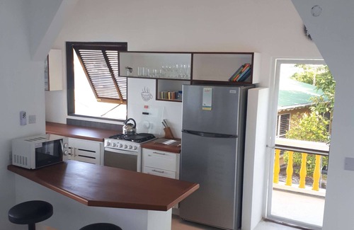 Port Elizabeth Villa | The Lookout villa, just a few minutes walk from two of the island's best beaches