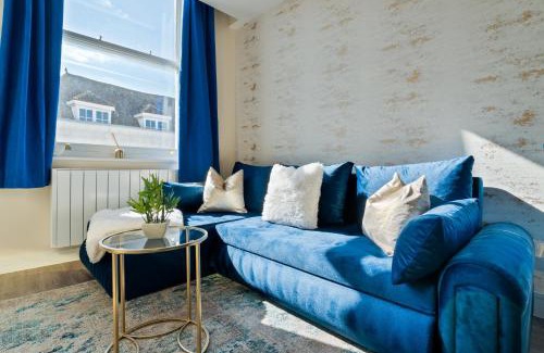 The King's Mile Apartment | The Luxe Pad - Stylish Stay in Canterbury