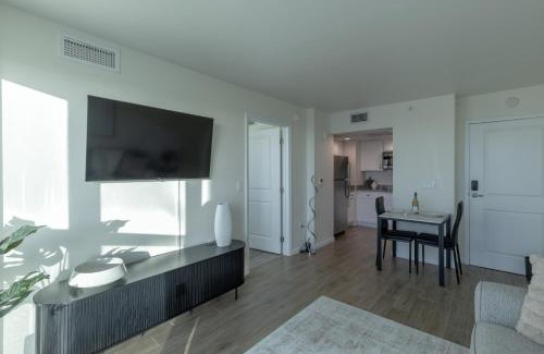 Fort Myers River District Apartment | The Luxury spot 2 min to DOWNTOWN 5 min to The beach