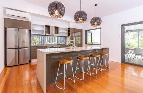 Smiths Lake House | The Mac