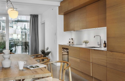 Aarhus C Apartment | The Marina Suite, Including 1x Free Private Parking Spot