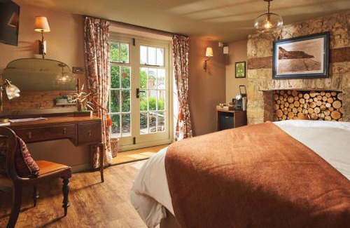 Branscombe Hotel | The Masons Arms