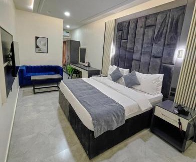 Maitama Hotel | The Mayrock Hotel