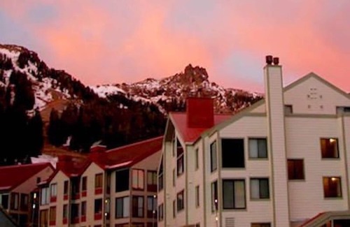 Kirkwood Apartment | The Meadows Region - Studio Condo | Near Ski Lifts