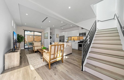 Fairfax District House | The Melrose in Los Angeles