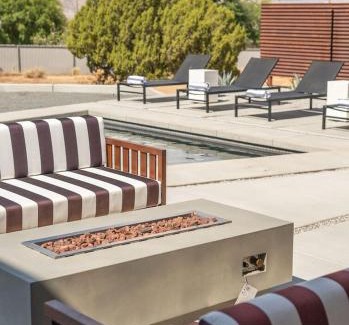 Yucca Valley House | The Monarch by Fieldtrip New Luxury Estate with Pool Spa Resort Amenities