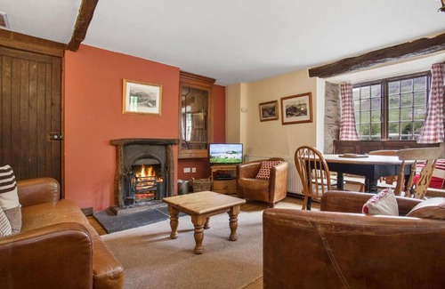 Coniston House | The Mountain Cottages - Pelton Wheel