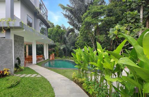 Melayang House | The Nani