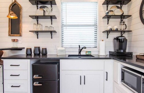 Waco House | The Newtonian Tiny Container Home Near Magnolia