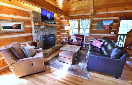 Whittier House | The Oakes