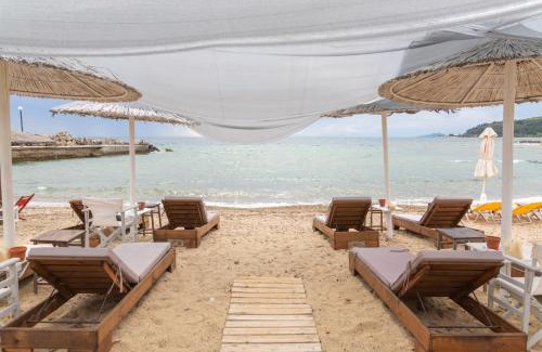 Kassandra Apartment | The Ocean Beach House