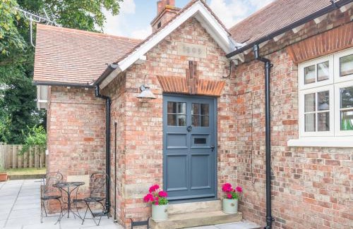 Storwood House | The Old Chapel