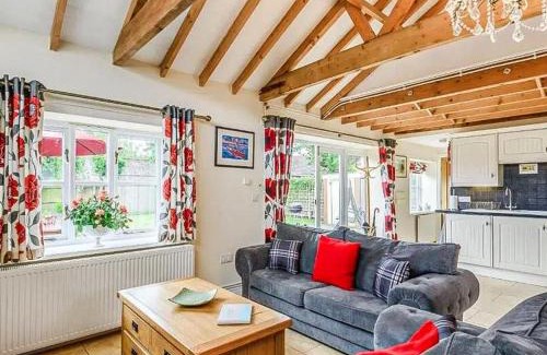 Burgh le Marsh House | The Old Foundry Holiday Cottage