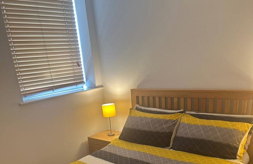 Newbury Apartment | The Old Library - Double and Pullout beds - Apartment 3