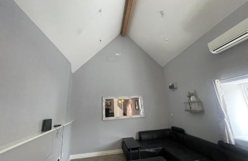 Bristol House | The Old Smithy
