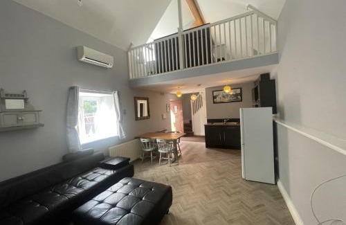 Bristol House | The Old Smithy