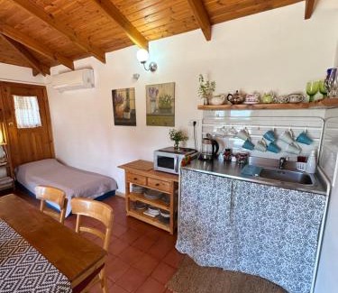 Tsafririm Cabin | The OLive Tree