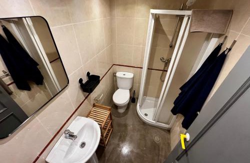 Mieres Hostel | The Orange Teddy Bear Hostal La Peña