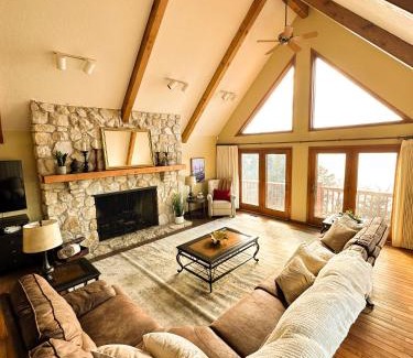 Osage Beach House | The Overlook At Cedar Point
