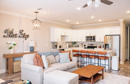 Oxford House | The Oxford Edit is a new 3BR/3.5BA townhome minutes from campus and the Square. Purple® mattresses, designer décor, a smart TV, Wi-Fi, and a pool nearby—perfect for game-day weekends, family visits, or stylish Southern escapes.